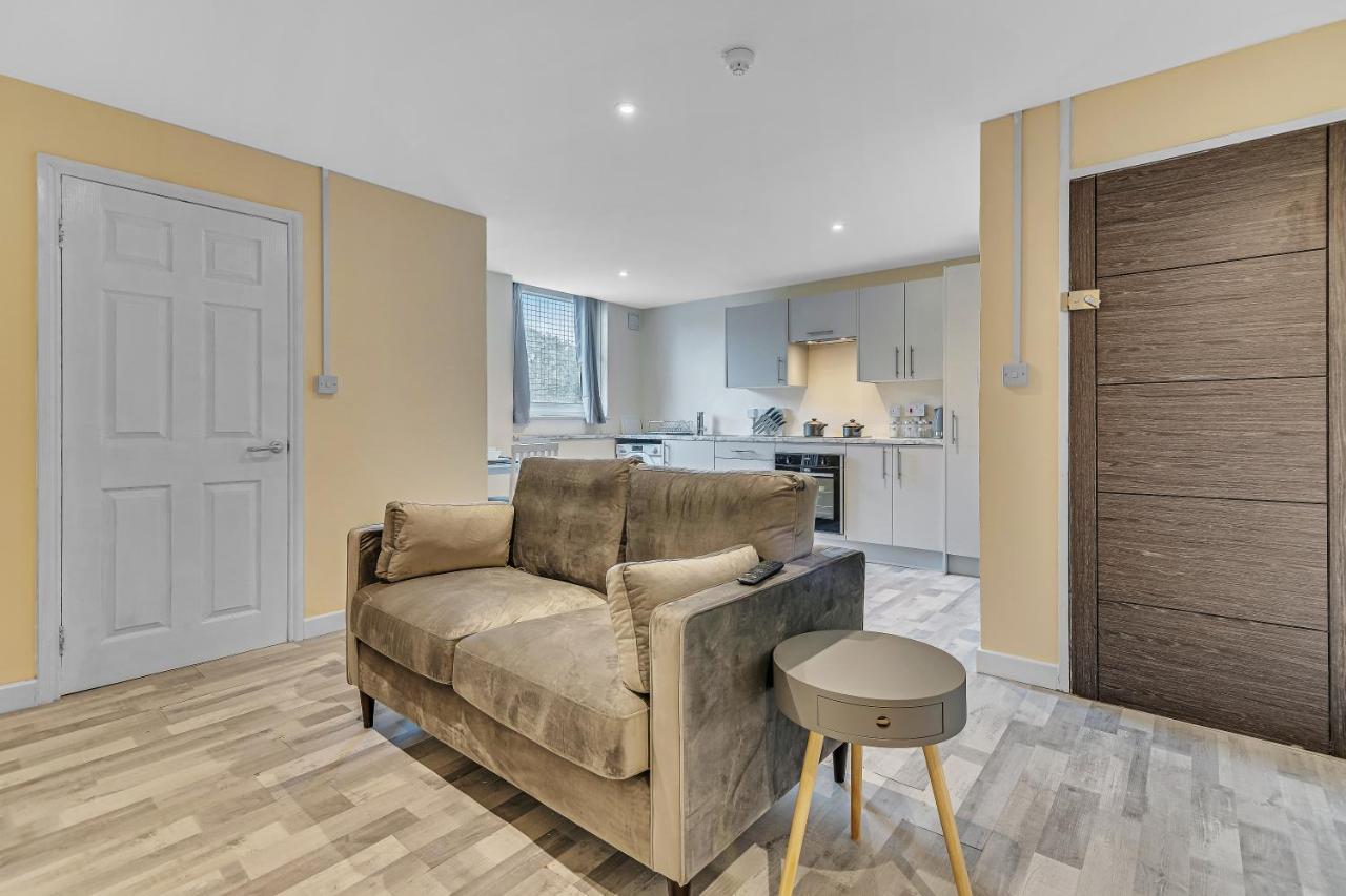 Suites By Rehoboth - Overcomers- Deptford London Exterior photo